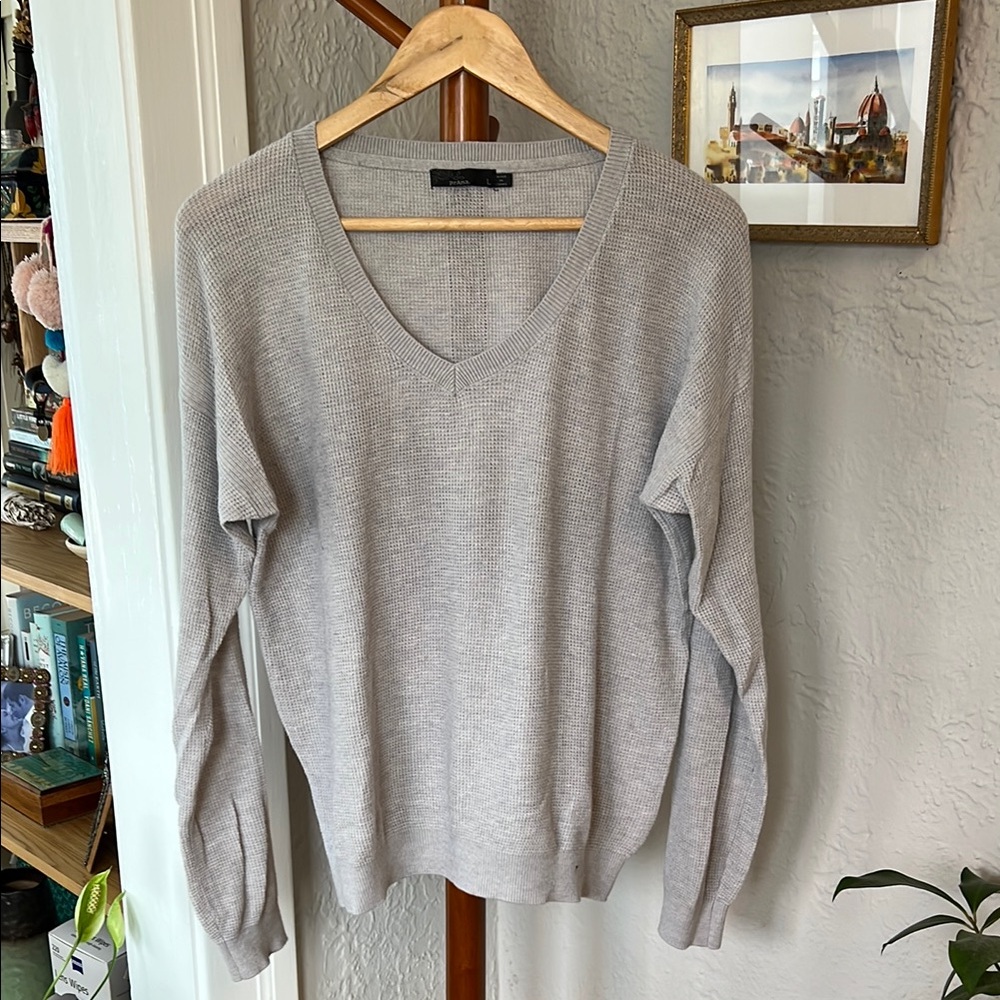 Prana Ultra Lightweight Gray V-Neck Sweater // L